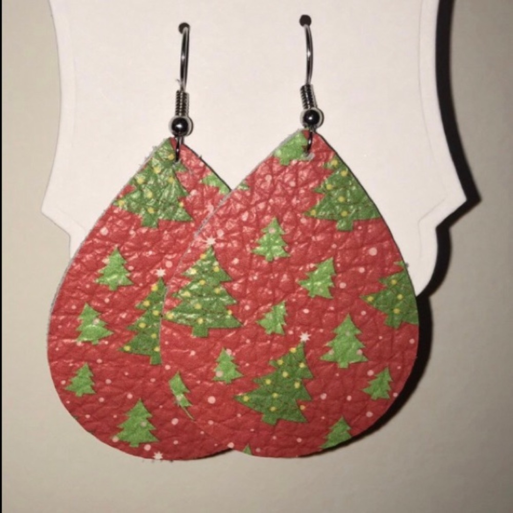 Christmas tree patterned leather earrings